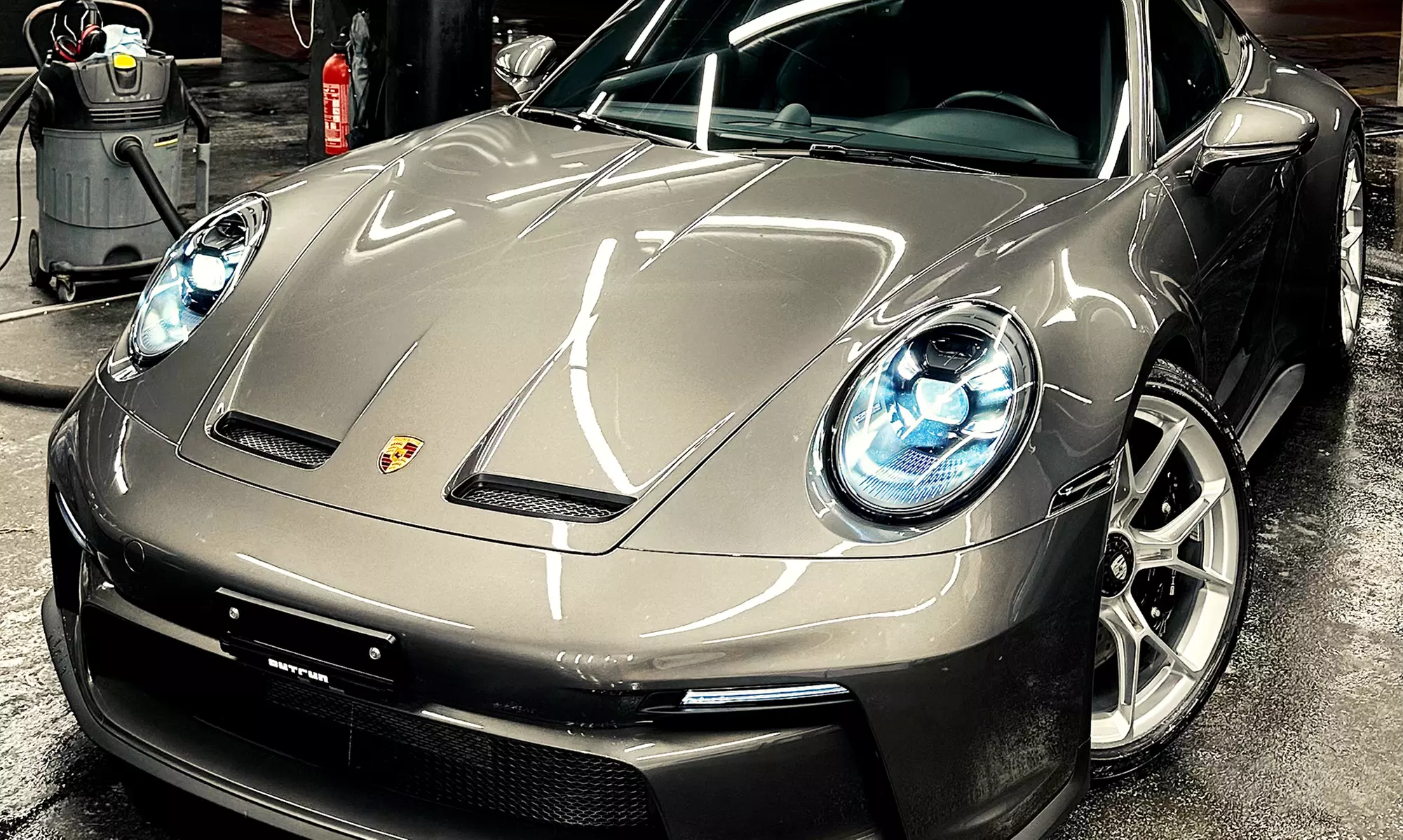 Nettoyage intérieur ou extérieur auto par The Street Washers