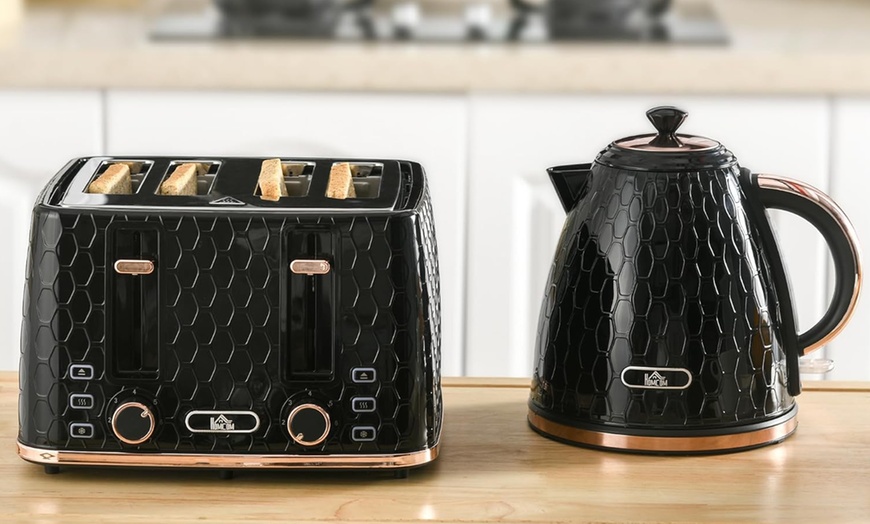 Image 1: HomCom Kettle and Toaster Set, 1.7L Kettle and Stylish 4-Slice Toaster