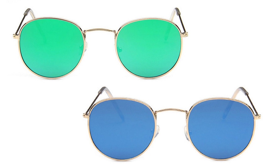 Image 11: Round-Mirrored Sunglasses