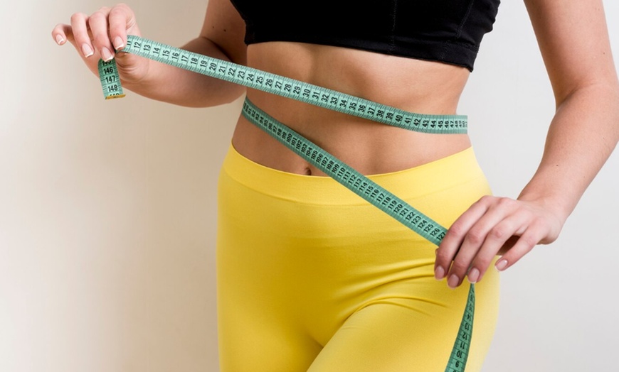 Image 1: 1 o 2 sesiones con radiofrecuencia Indiba y electroestimulación para 1