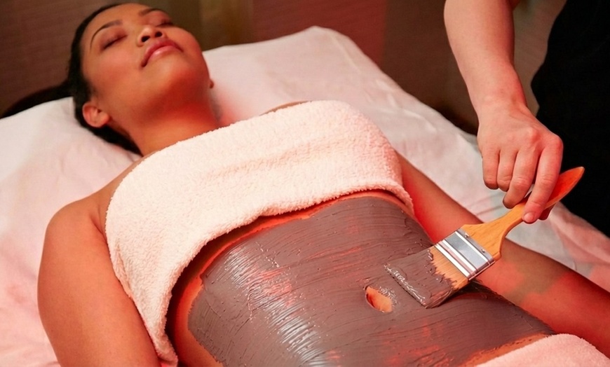 Image 2: 2, 3 and 4 Hour Spa Day Packages with Massage Detox for Female Only