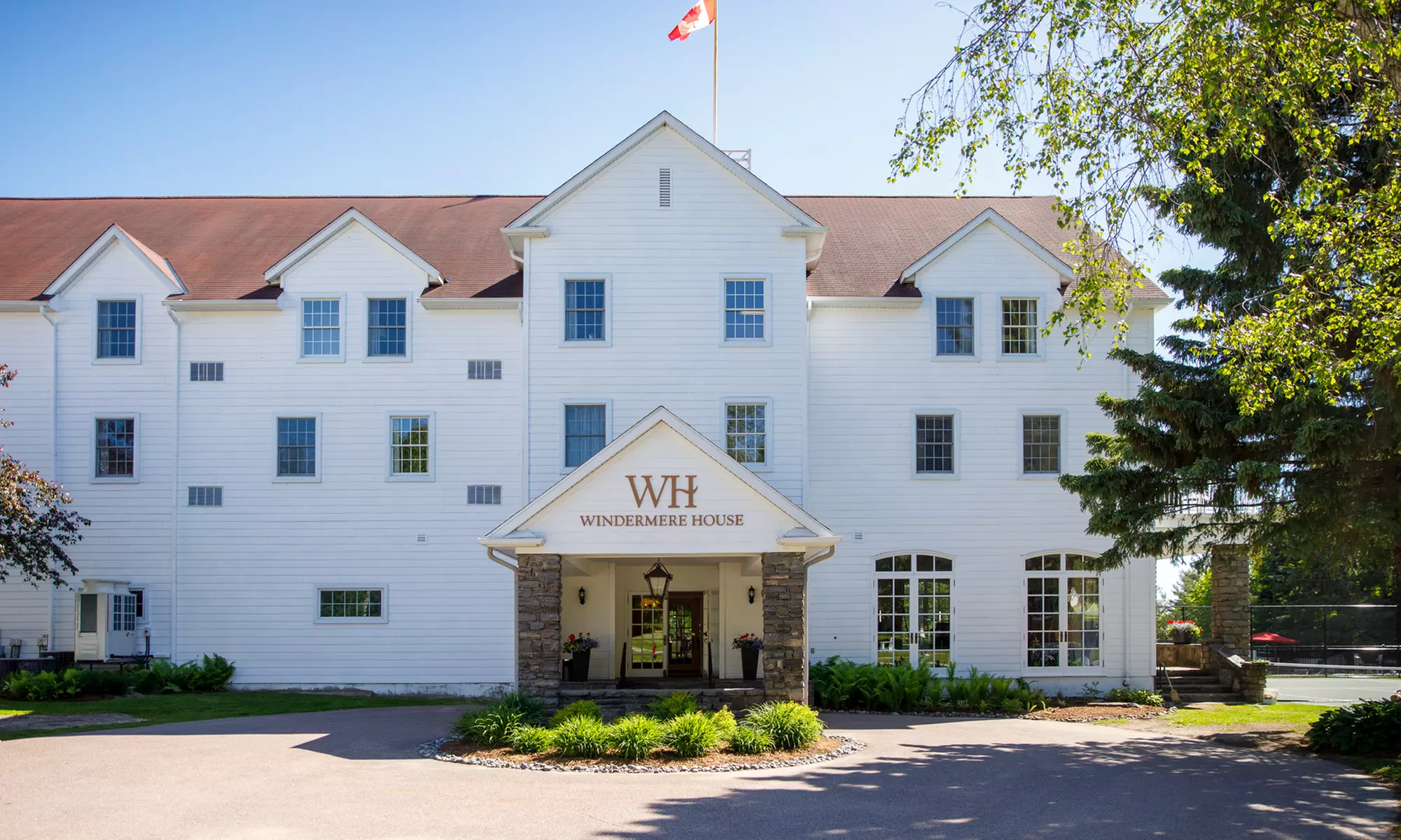 Windermere House - Experience Luxury and Adventure