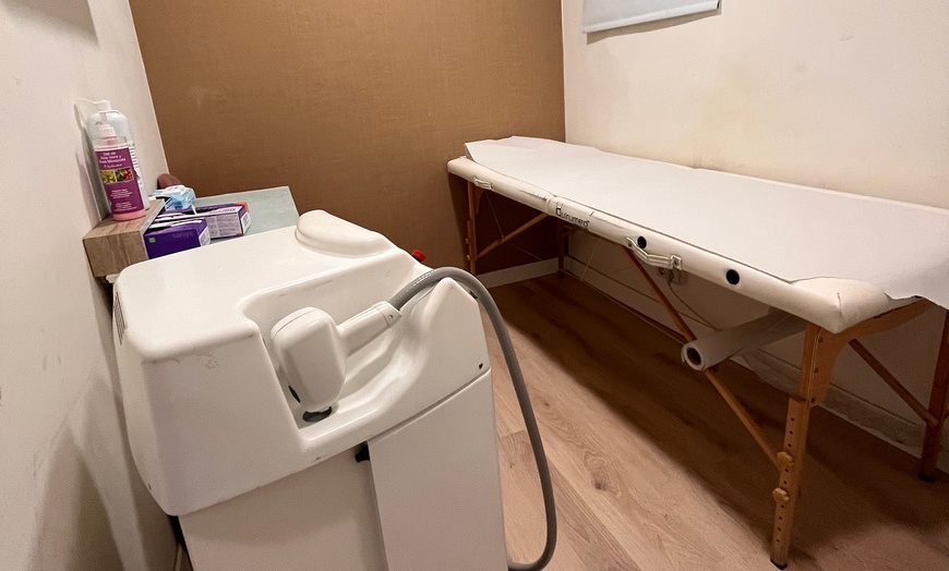 Image 7: Radiofrecuencia o peeling químico