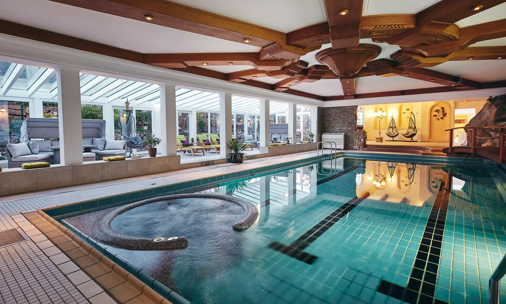 3.000 m² Wellness im Sauerland: Übernachtung im Doppelzimmer, Frühstück & opt. Dinner im Struck Landhotel - Primary Image