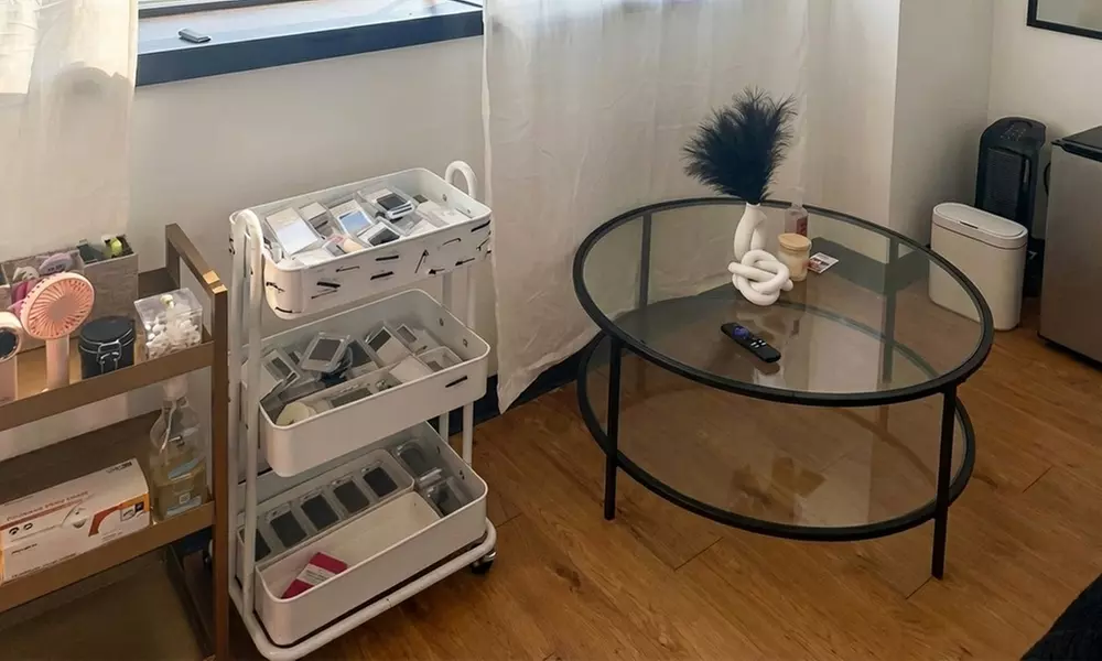 Classic, Hybrid & Volume Lash Extensions & Refills