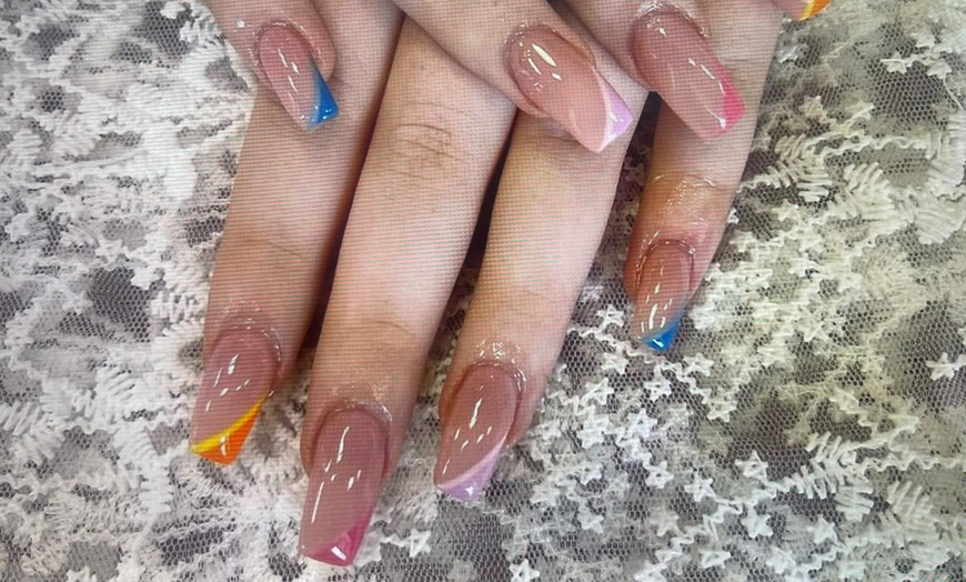 Image 5: Flawless, Long-Lasting Nails with Shellac or BIAB Treatments