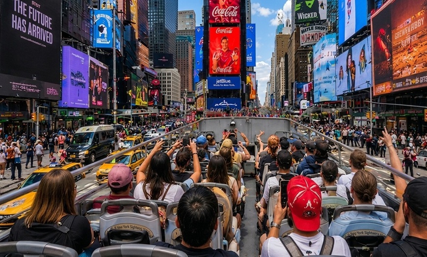 Image 4: NYC Express Tour: Famous Landmarks, Times Square, & More in 75 Mins