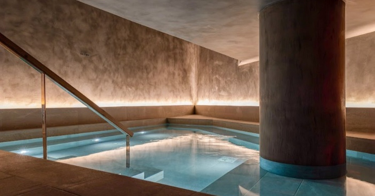 Acceso a spa con circuito de aguas y masaje en Barcelona