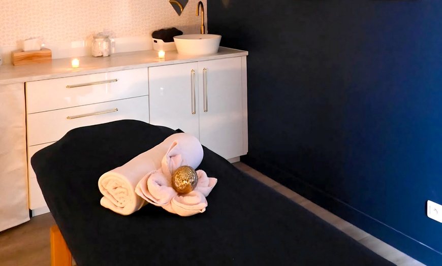 Image 3: Soin visage et massage avec Arôme Beauté