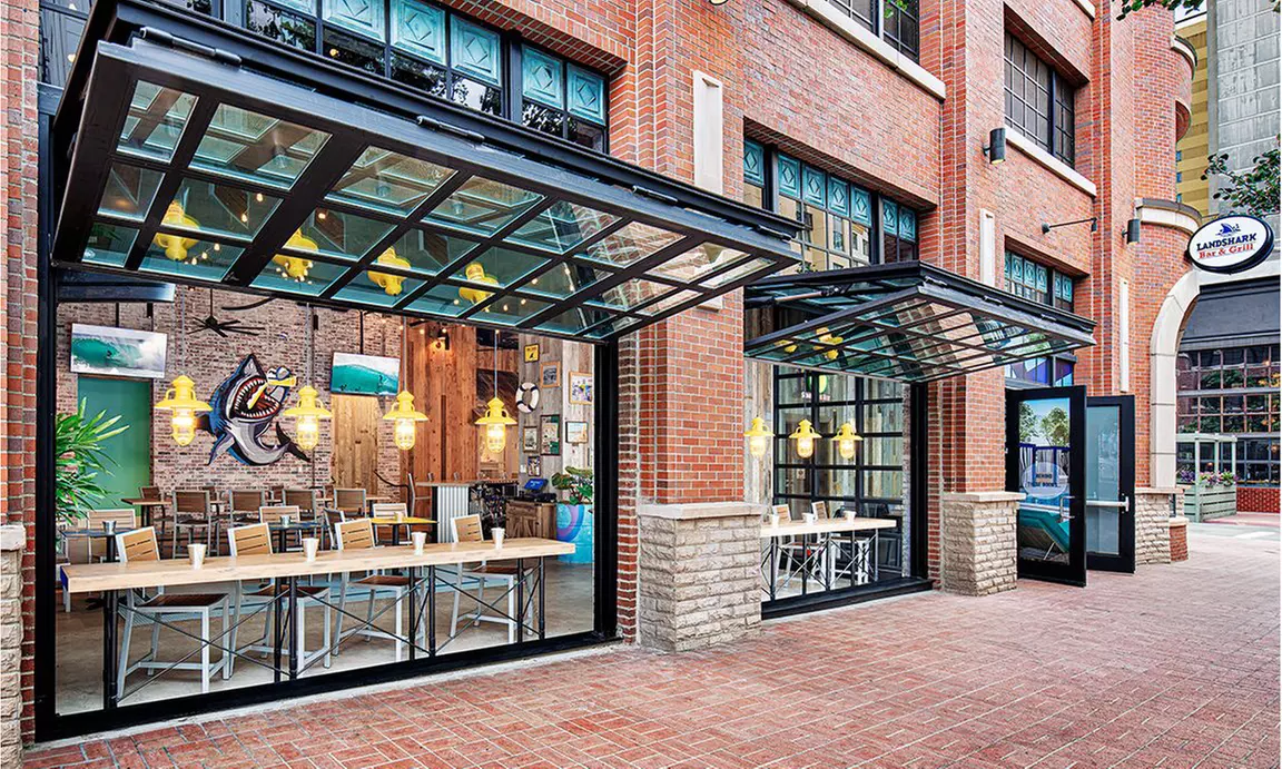 4-Star Stay With Rooftop Pool in San Diego's Lively Gaslamp Quarter
