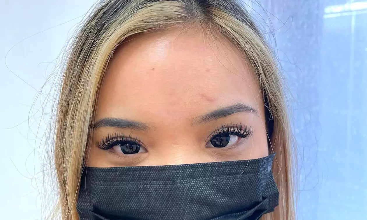 Premium Mink, Cashmere Individual or Luxe Hybrid Set Lash Extensions
