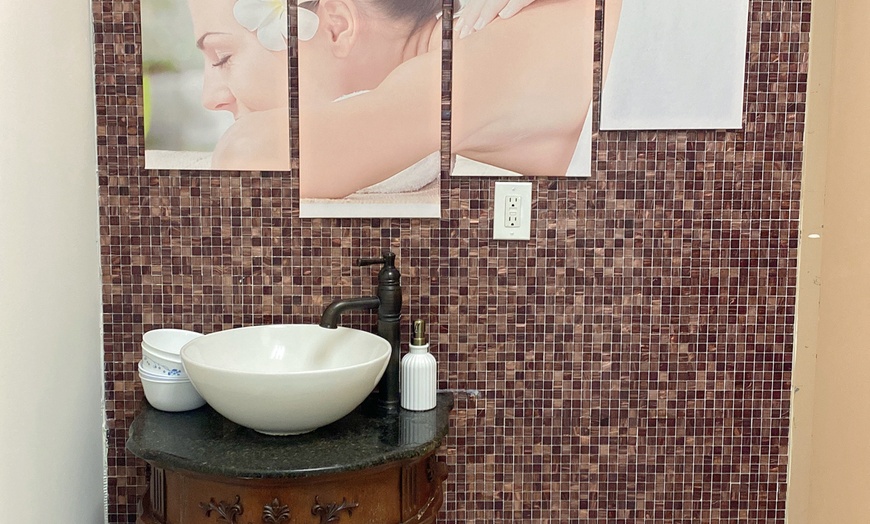 Image 4: Relax with Body Massages, Spa Packages or Reflexology for One or Couples at Ravissanics Beauty Spa