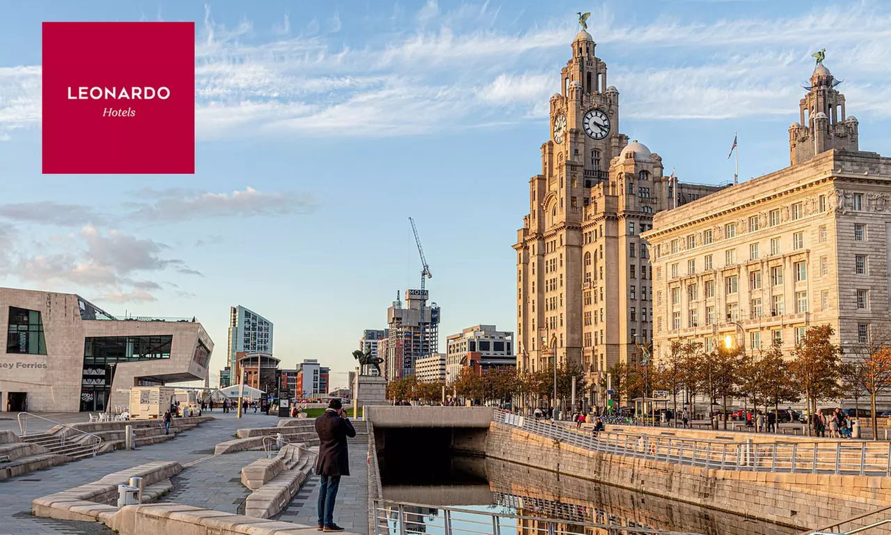 Liverpool: Double Room with Full English Breakfast