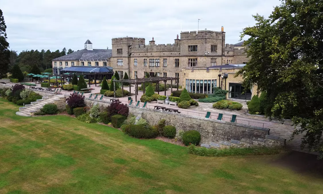 Northumberland: 1 Night Stay w/Breakfast, Dining Credit, and Late C/O