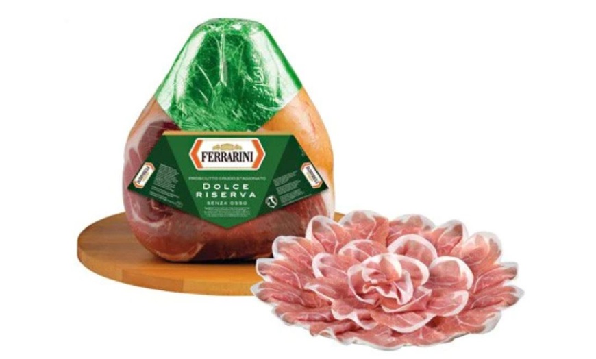 Image 1: Prosciutto crudo disossato Ferrarini Riserva 