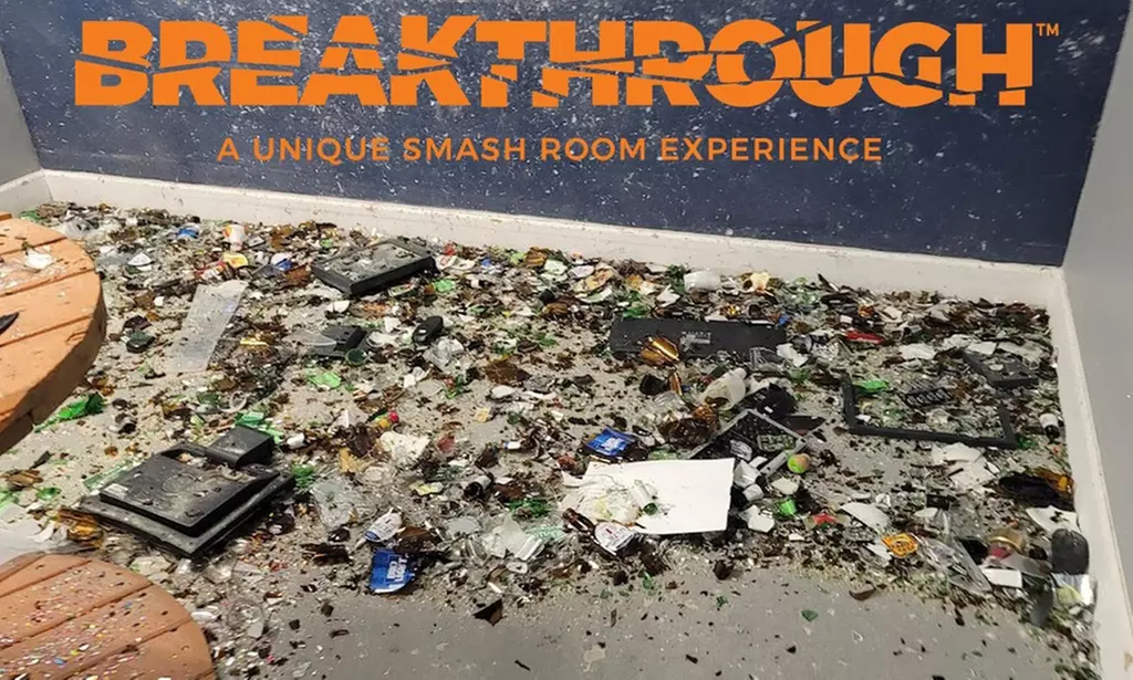 Couples Rage Room Experience: Unleash Fun Together!