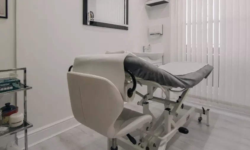 Up to 62% Off on PRP Hair loss or Face Treatment at Aesthetics London Academy