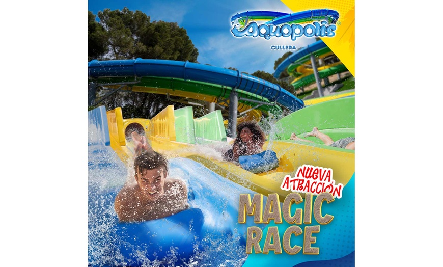 Image 1: ¡Atracciones y diversión! Entrada de 1 día a Aquópolis Cullera