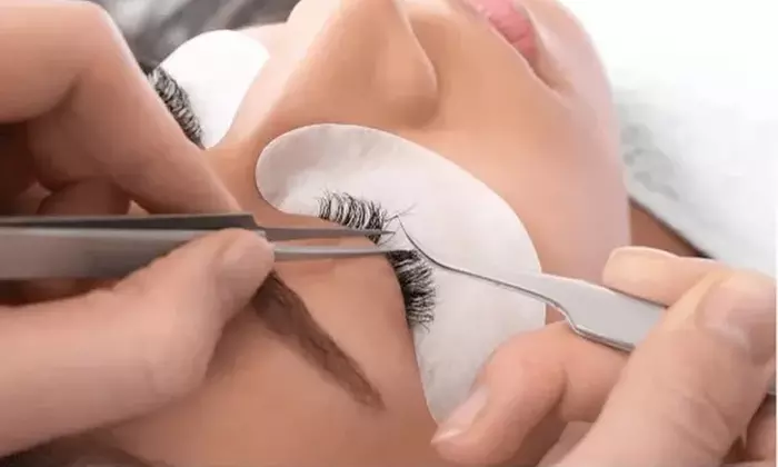 Extensiones de pestañas pelo a pelo con acabado a elegir para 1