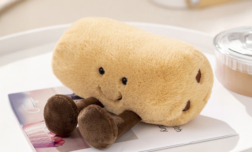 Image 11: Peluches suaves con distintas formas para niños