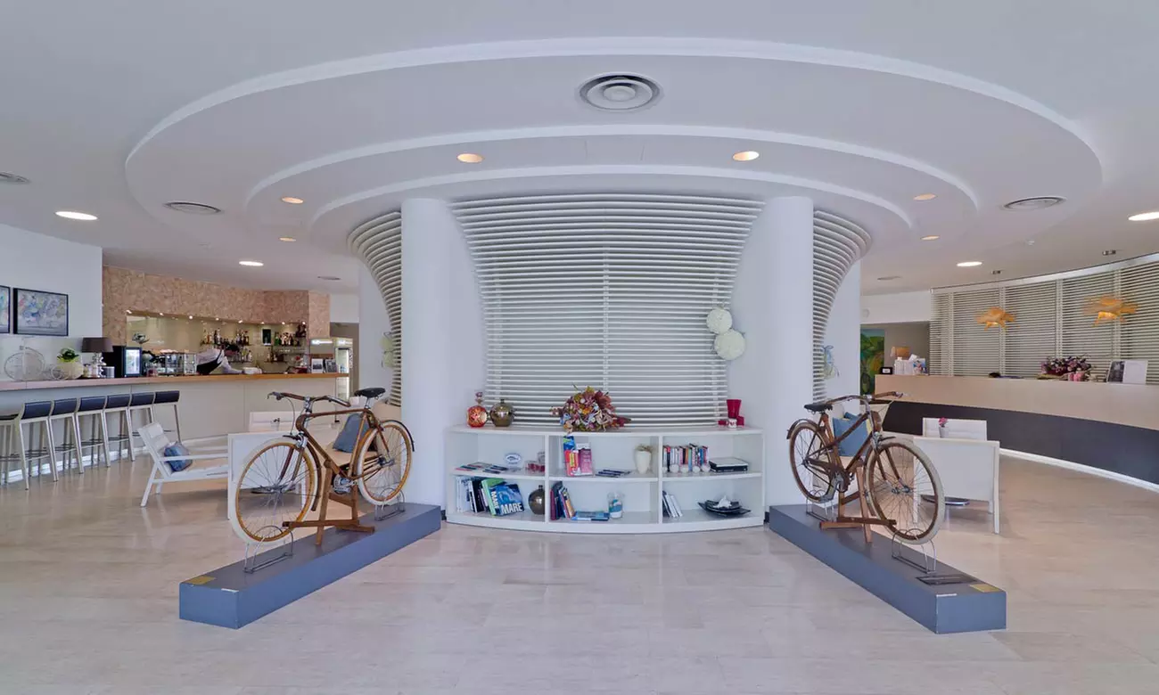 Ligurie 4* : chambre Deluxe avec petit-déjeuner, dîner et Spa