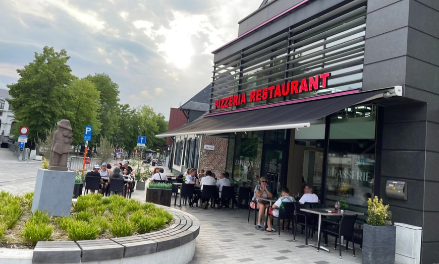 Image 4: Sfeervol 4-gangenmenu met authentieke houtovenpizza’s