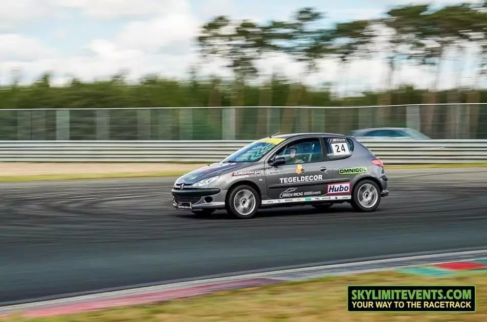 Accompagnement ou conduite sur piste avec Arrow Racing Events