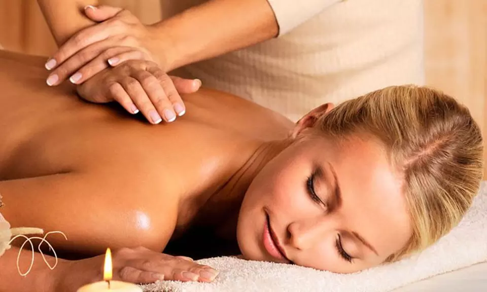 60 or 90 Minutes Full Body Therapeutic Massage with Reflexology - Primary Image