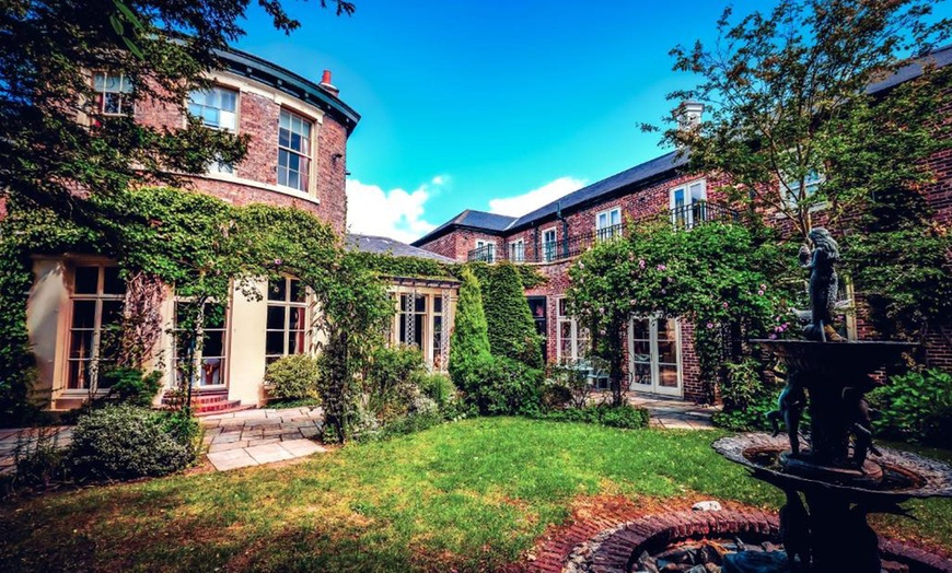 Image 2: North Yorkshire: Standard Double or Deluxe Queen Room with Breakfast