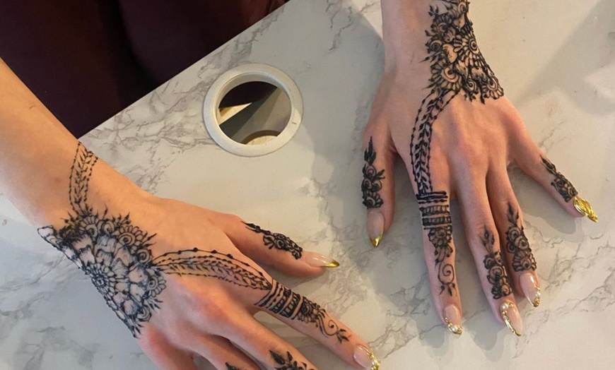 Image 5: Your Henna, Your Style: Low, Medium or High Coverage Henna Tattoo