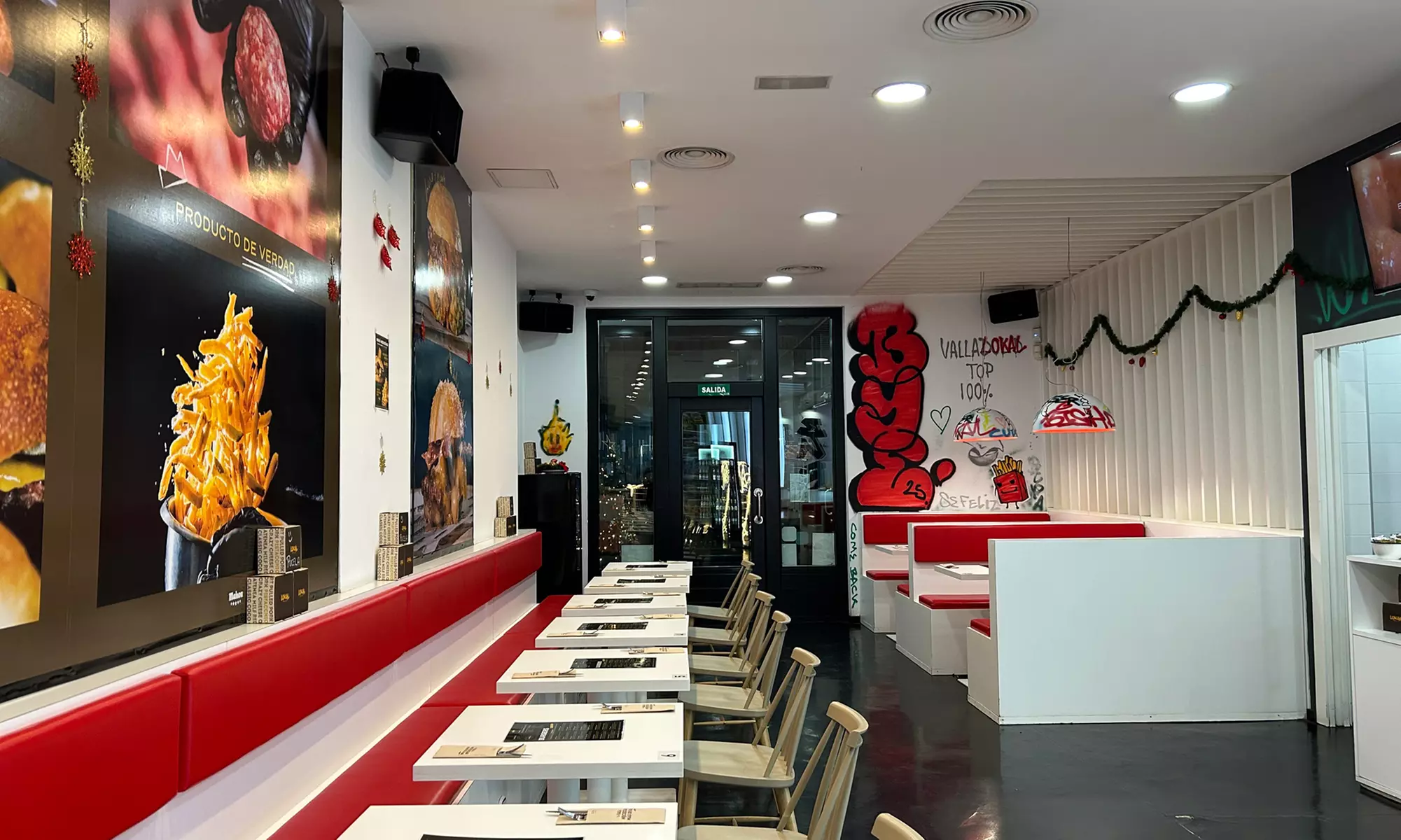 Menú de burgers a elegir con bebida, entrante y postre opcionales