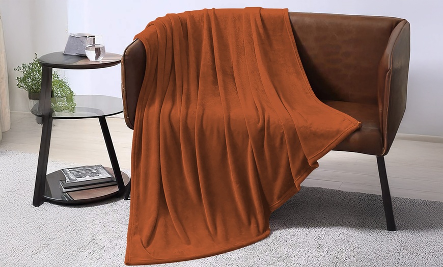 Image 11: Manta de franela cálida y suave, hipoalergénica y transpirable