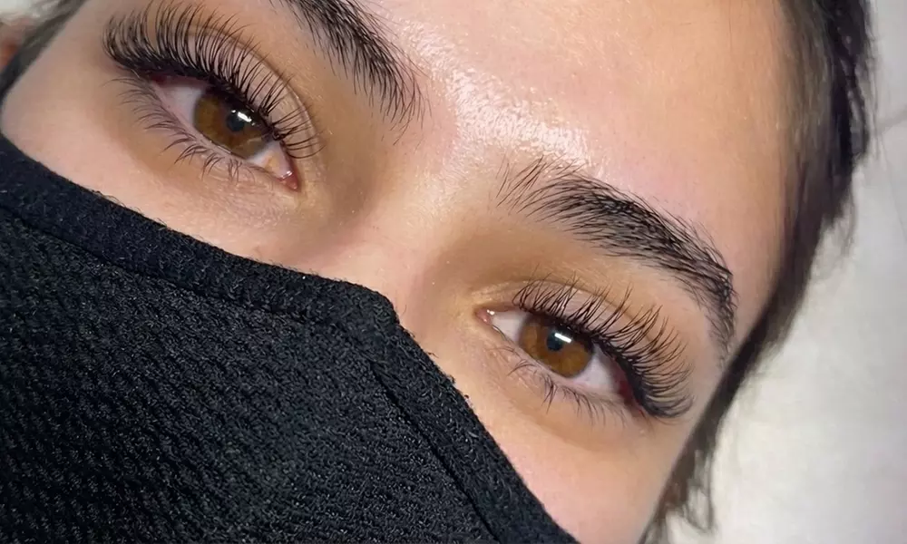 Custom Eyelash Extensions: Classic, Hybrid, or Foreign Fill-Ins