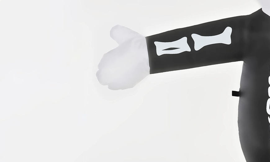 Image 35: HomCom Halloween Inflatable Decorations, Ghosts and Skeletons