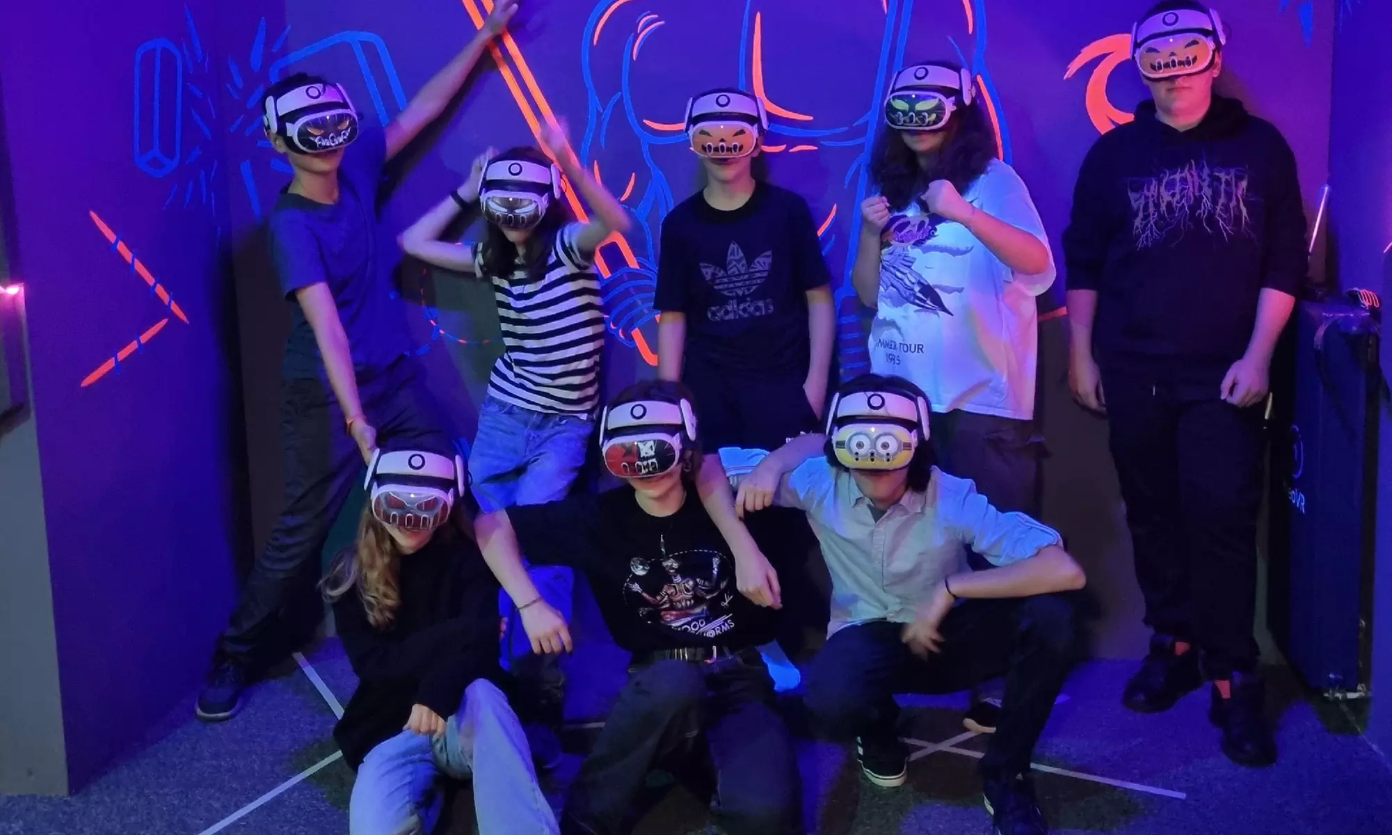 Zanurz się w wirtualnym świecie – 2 godziny emocji w NeoVR