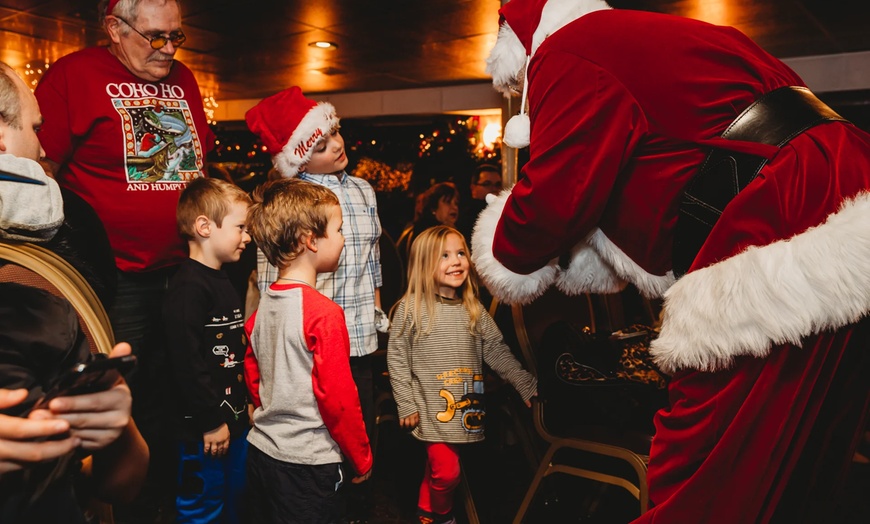 Image 3: Argosy Cruises Christmas Ship Festival: Seattle