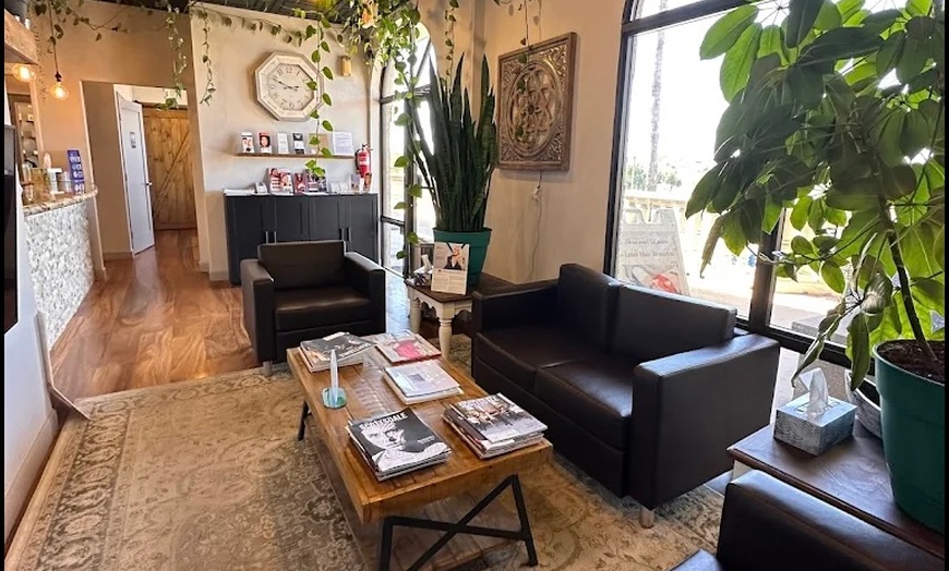 Image 8: Experience Loma Laser's hair removal with up to 75% off