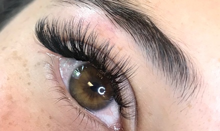 Full Set of Classic Eyelash Extensions - MH studio med spa
