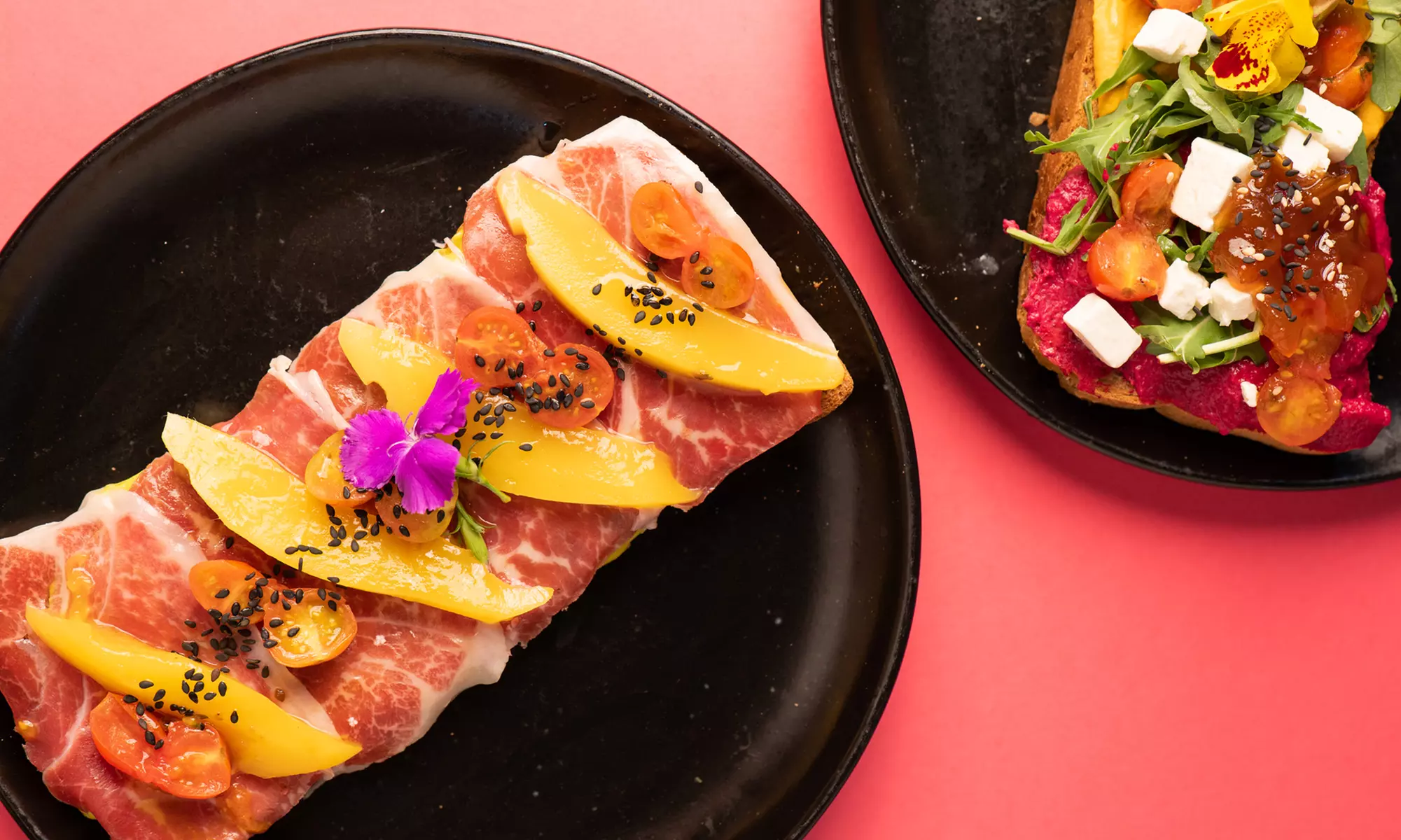 Menú de brunch para 2 o 4 con platos dulces y salados y bebidas