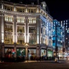 Image 2: Enjoy Christmas Lights Tour in London with Festive Treats