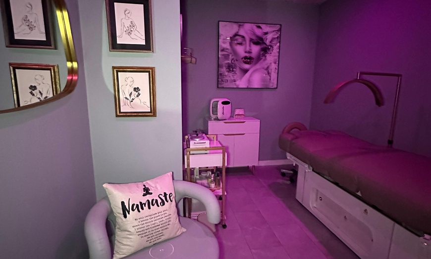 Image 4: 2 or 2.5 Hrs ZEN Mama Postpartum Restore, Lovers / Friends Spa Session