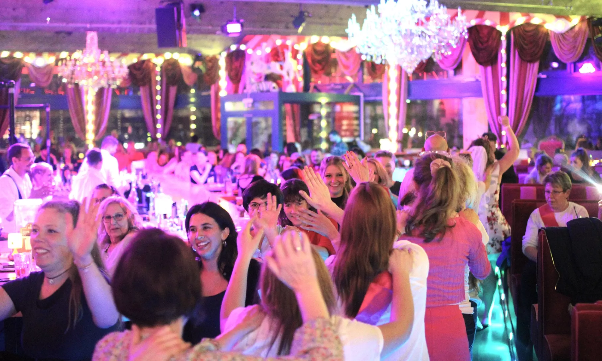 2 Tickets für die „Knutschfleck Varieté Show“ ab Juni im Knutschfleck Berlin (34% sparen) - Second Medium