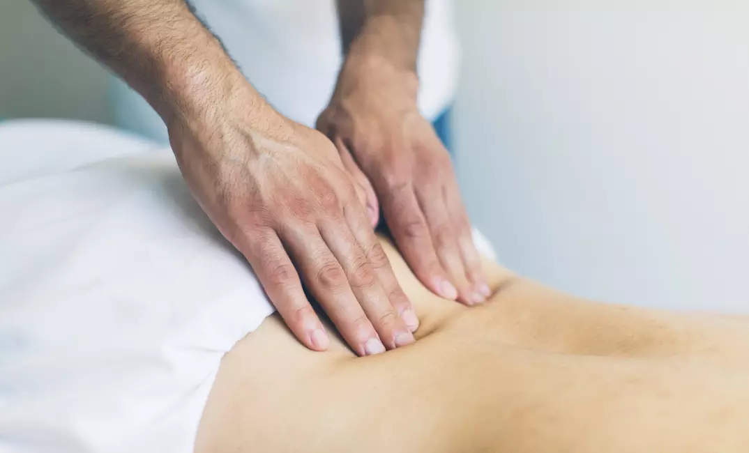 60 or 90 Minute Deep Tissue Massages + Hot towels