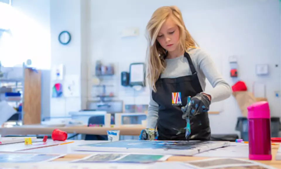 Juice and Canvas Painting Class for 1, 2 or 4