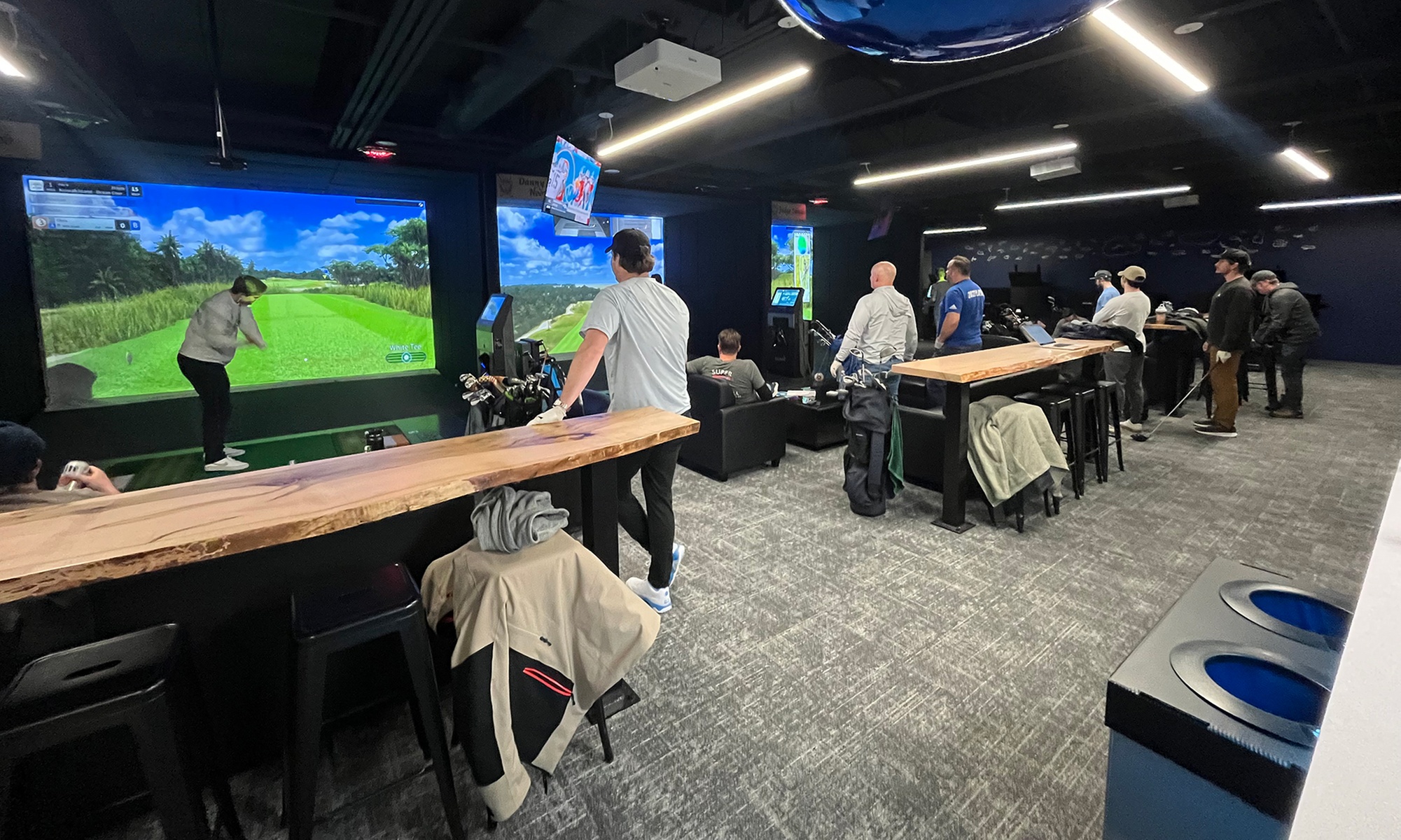 Enjoy One or Two Hours of Indoor Golf Fun