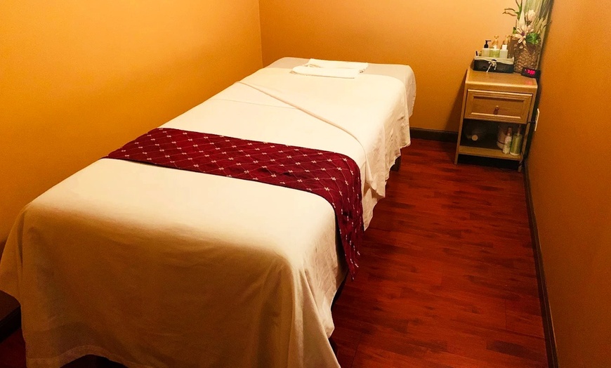 Image 4: Indulge in a 60 or 90-Minute Thai, Swedish, or Combo of Both Massages