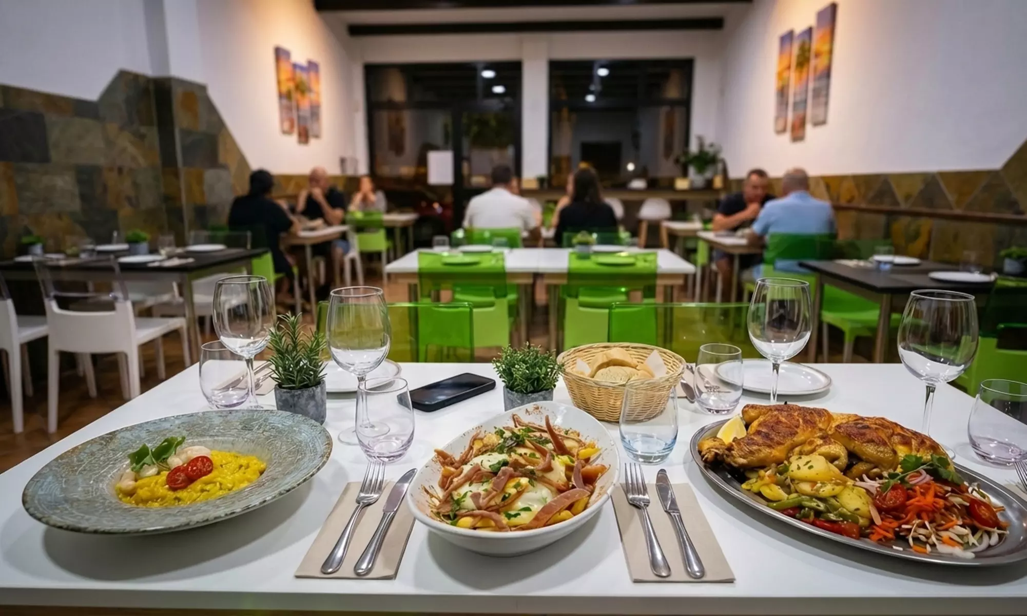 Menú canario para 2 o 4 personas con entrante, postre y bebida