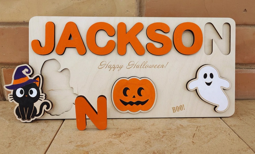 Image 2: Personalisierbares Namens-Puzzle im Halloween-Design