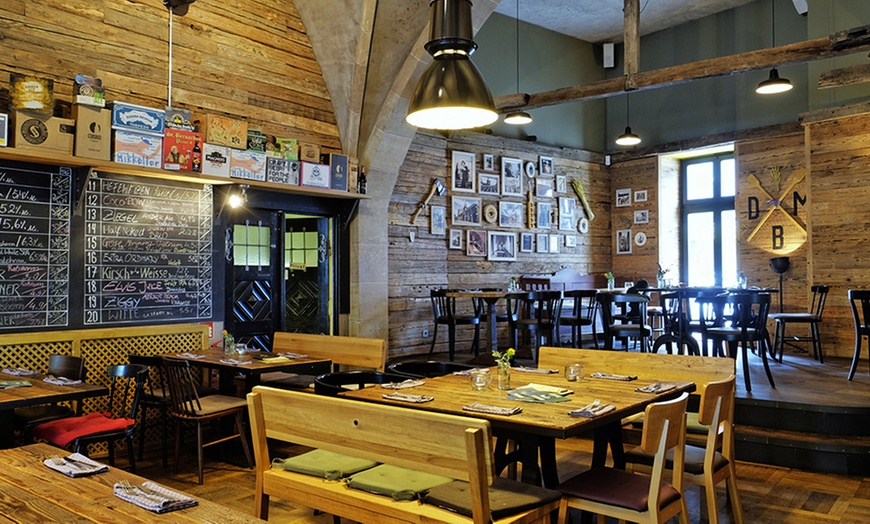 Image 4: 2-Gänge Burger-Menü mit Beilage und Dessert für 1 bis 4 Personen