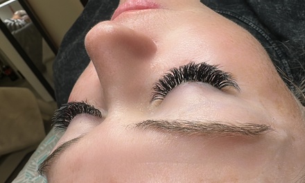 Full Set of Volume Eyelash Extensions - BXLashes